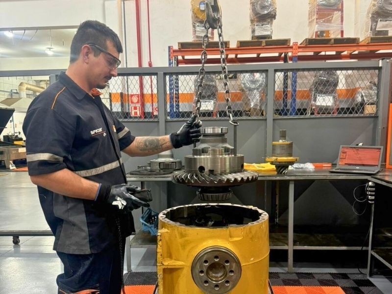 O Coração da Transmissão: Por Que a Manutenção do Eixo Diferencial é Vital?